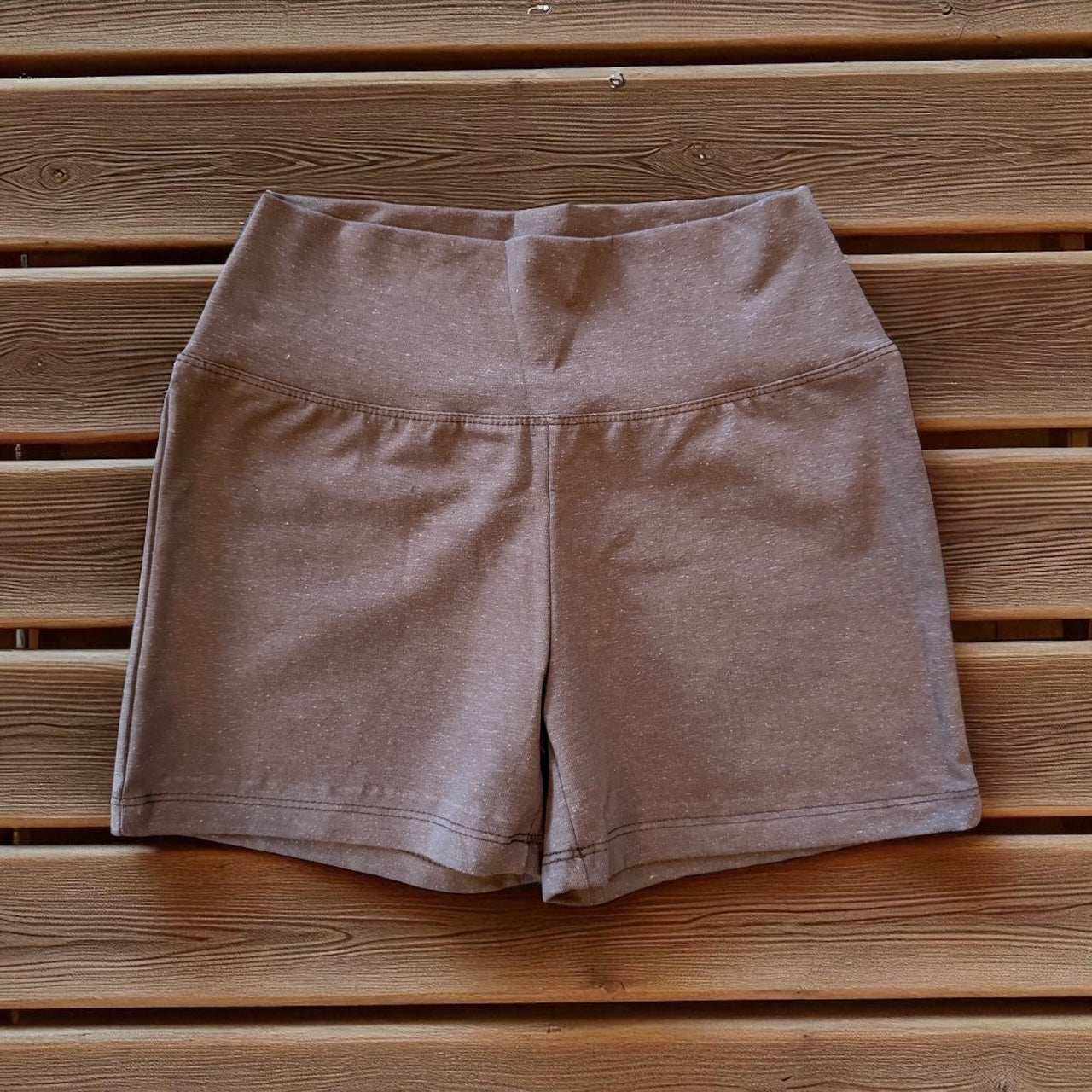 Women’s Hemp Yoga Shorts – Breathable Cotton Blend for Yoga & Everyday Wear