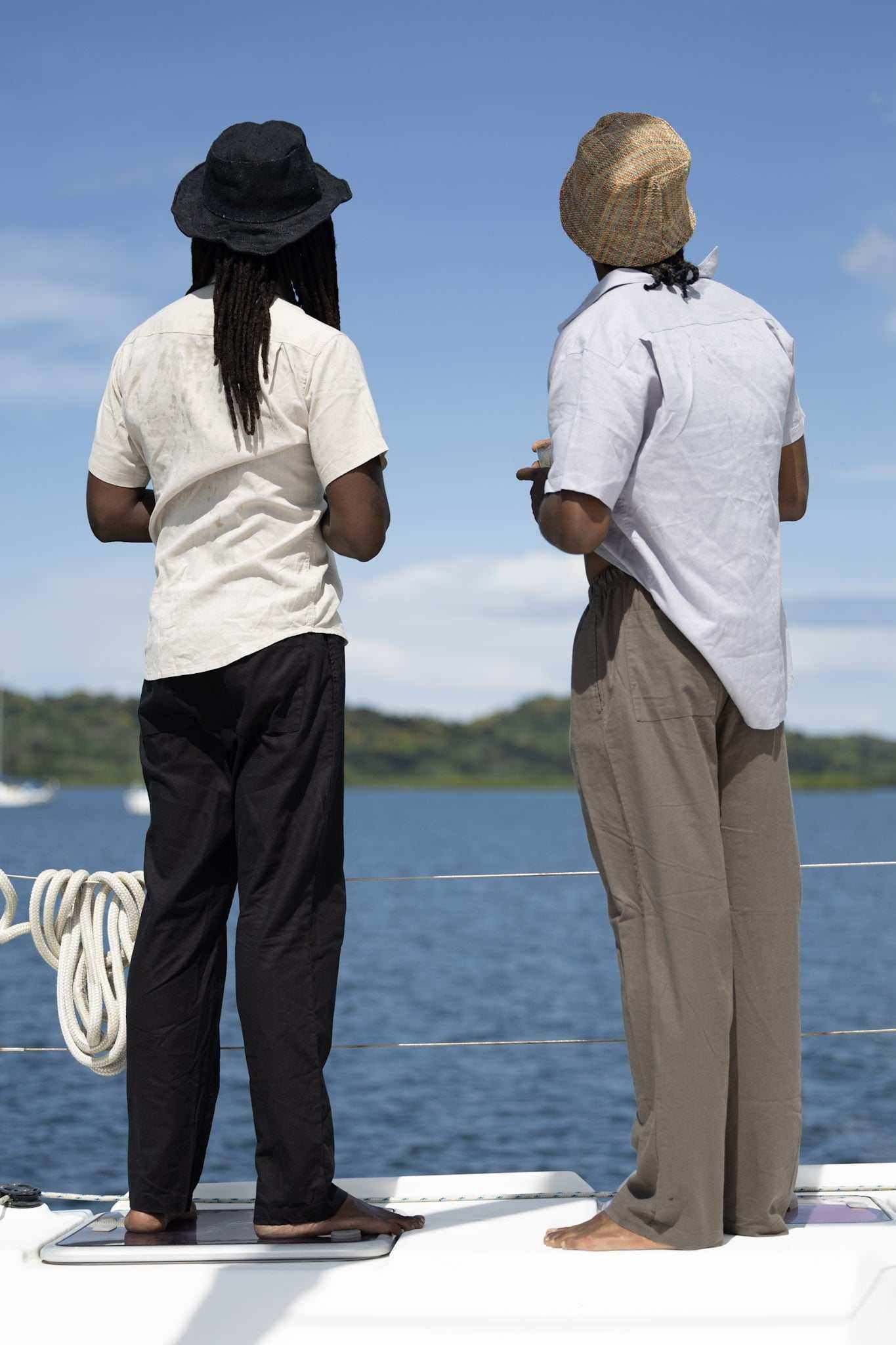 Unisex hemp linen and organic cotton pants in a relaxed fit, ideal for casual or travel wear.