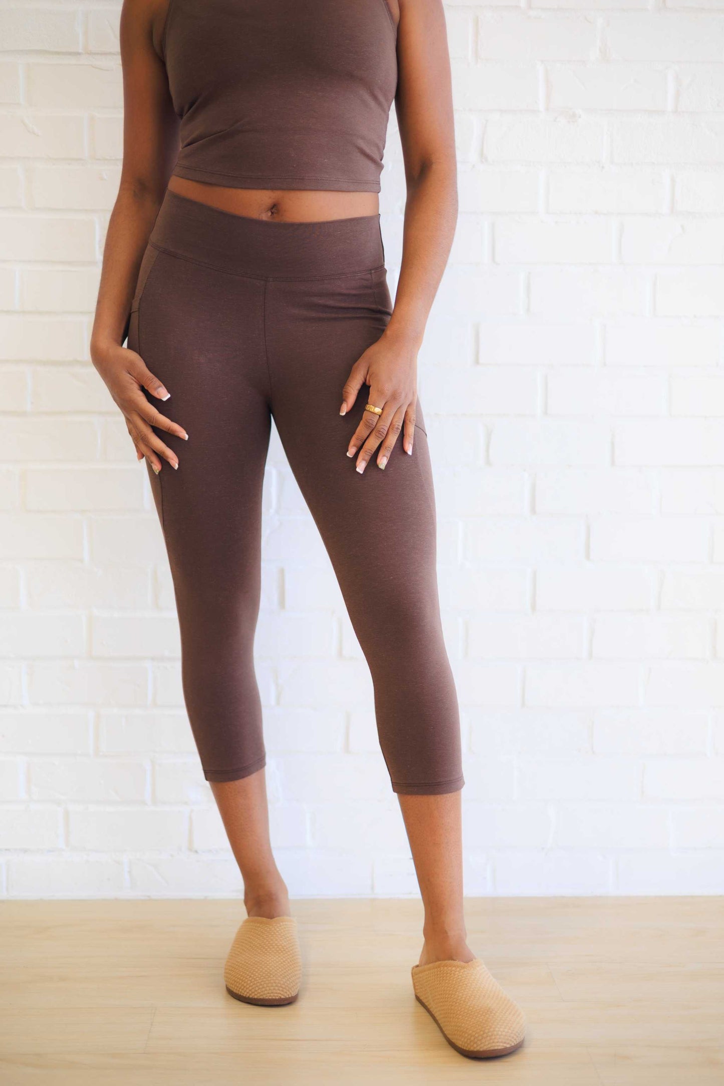 Hemp Capri Leggings with Pockets