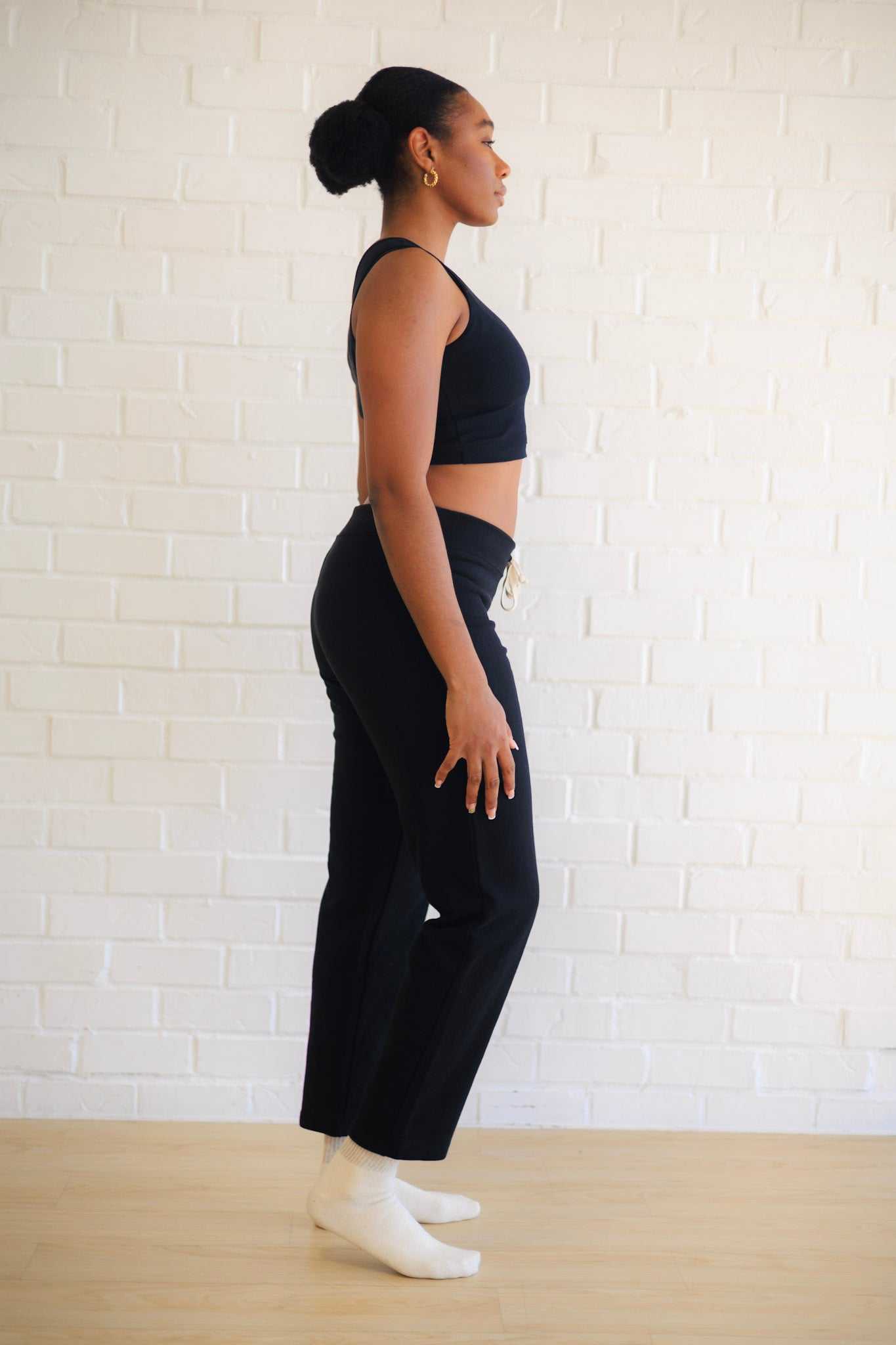 Elastic Free Pants Comfortable Drawstring Waistband Hemp Organic Cotton Blend Terry Cloth Loungewear Natural Fiber Construction Unrestricted Movement Freedom Soft Cozy Design Cold Weather Essential Sustainable Home Comfort Wear Eco Friendly