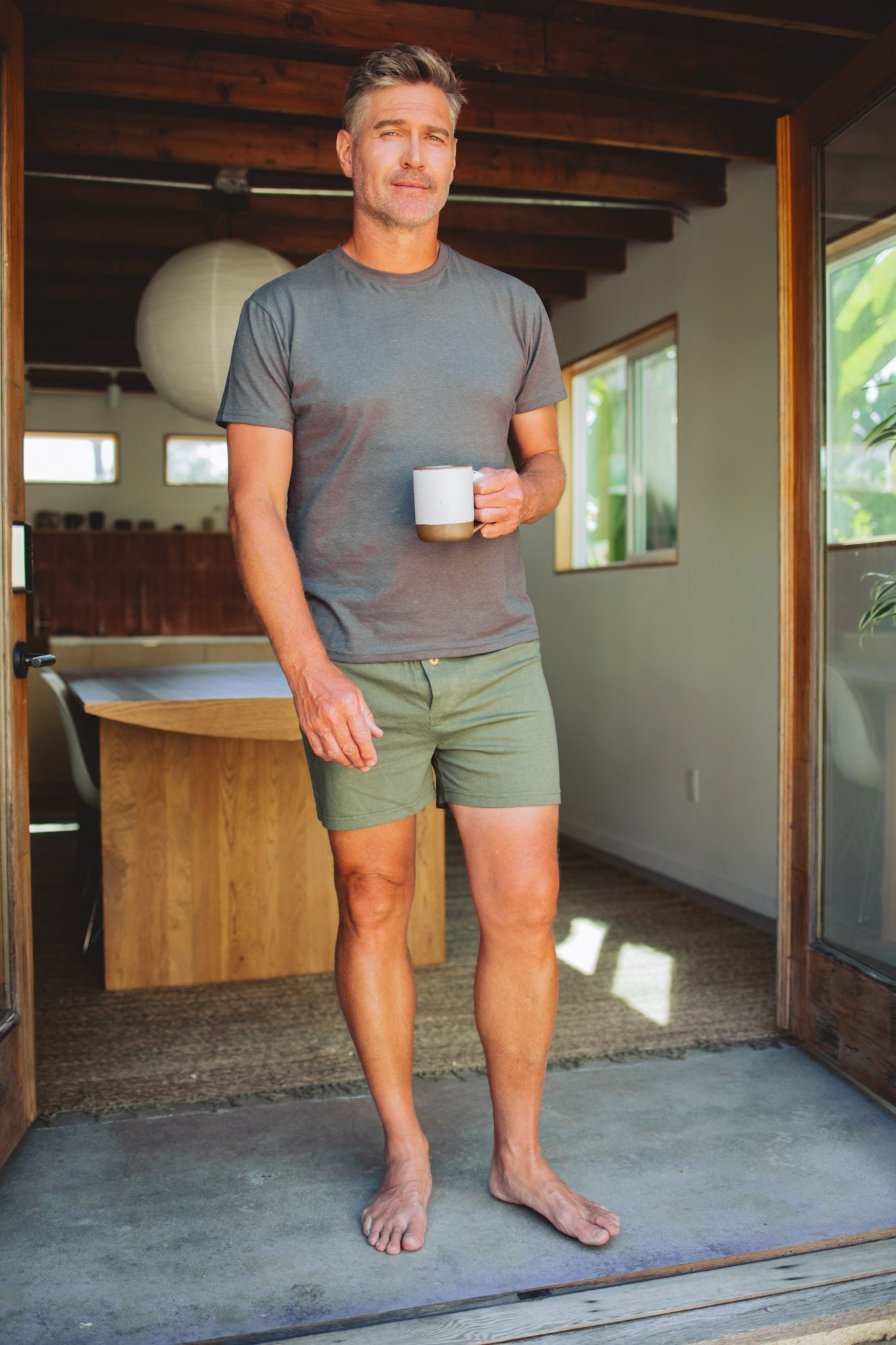 Men's lightweight hemp and organic cotton T-shirt in blue and gray, breathable summer tee
