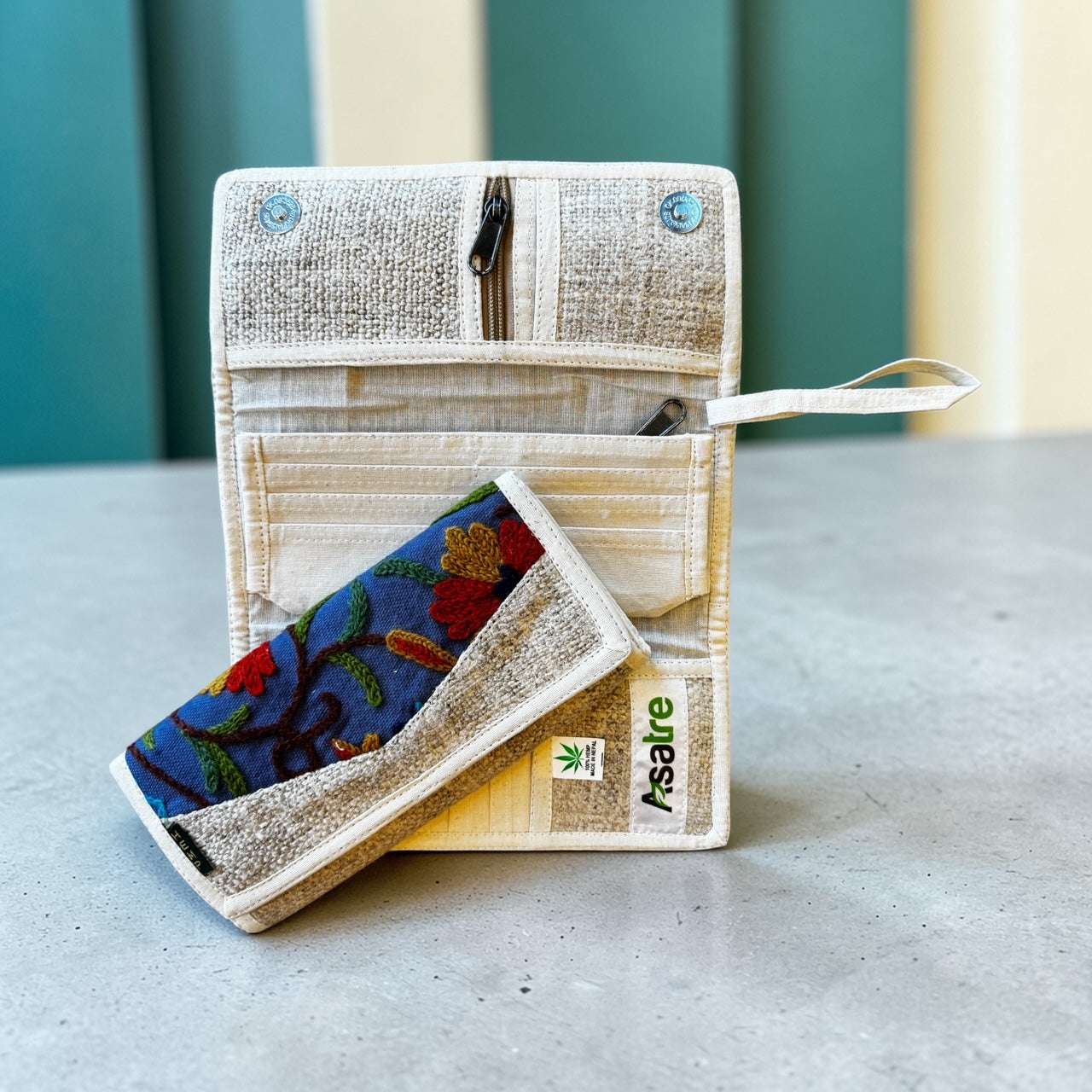 Hemp Wallet – Embroidered Floral Trifold Sustainable Vegan Handmade