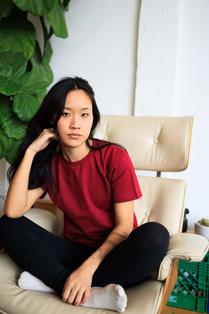 Unisex hemp t-shirt made from breathable hemp and organic cotton blend, eco-friendly and sustainable everyday wear