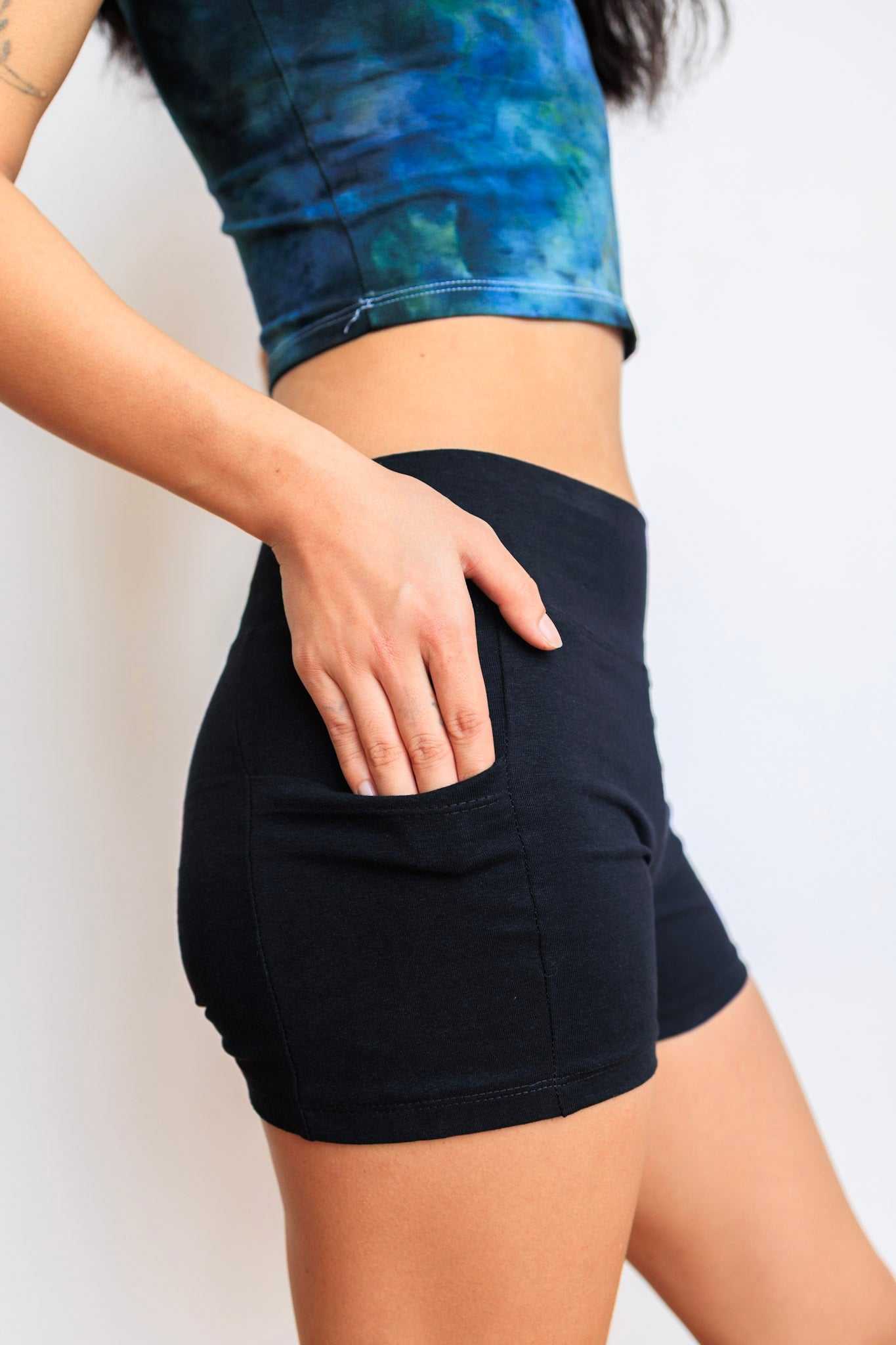Women’s Hemp Pocket Yoga Shorts high-waist thick athletic design with side pockets for yoga and activewear
