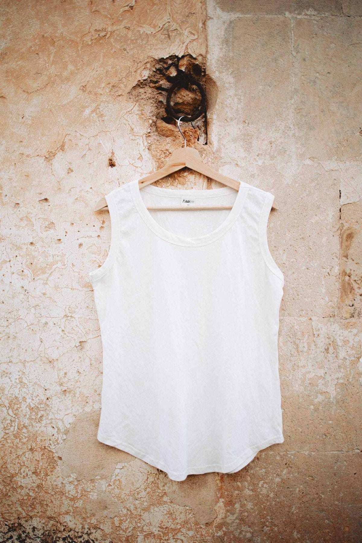 Women's hemp tank top organic cotton blend for yoga summer wear