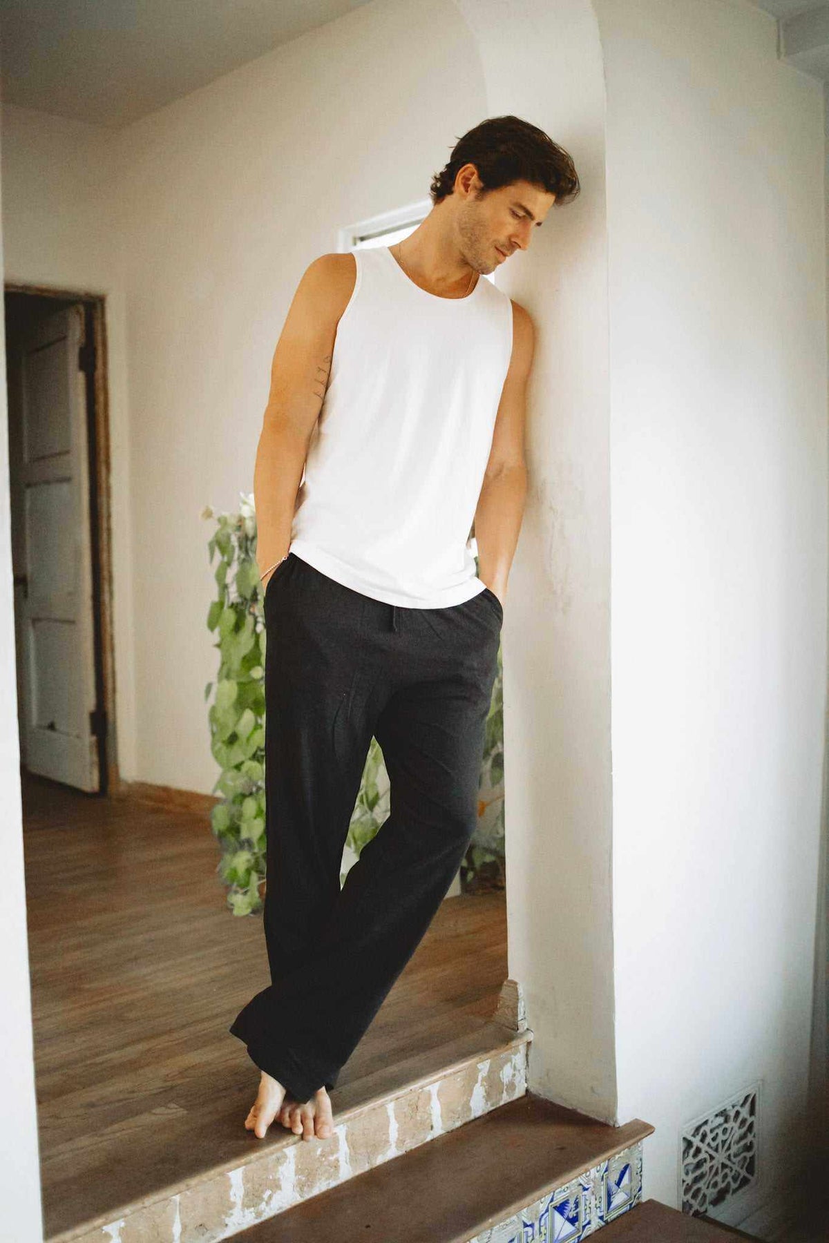 Hemp Tank Top in white sleeveless jersey with a classic muscle cut and clean, solid-colour design