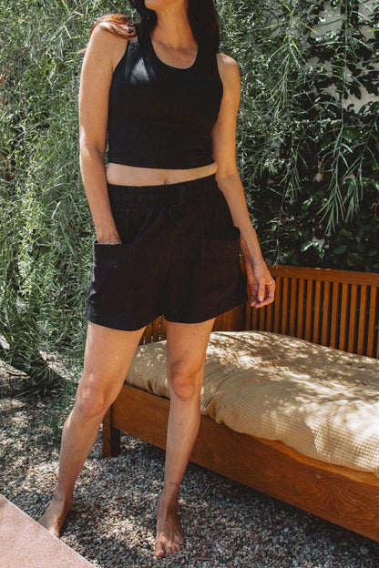 Natural Fiber Shorts Hemp Cotton Blend Women Sustainable Material Clothing Black Casual Bottoms Organic Fabric Design Elastic Waistband Comfortable Fit Breathable Summer Wear Side Pockets Relaxed Style Mid Thigh Length Drawstring Closure