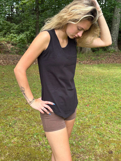Women Casual Tank Top Hemp Organic Cotton Yoga Wear Breathable Natural Fiber Shirt Sustainable Summer Essential Eco Friendly Everyday Clothing Lightweight Minimalist Design Perfect Travel Wardrobe Staple Active Lifestyle Top Comfortable