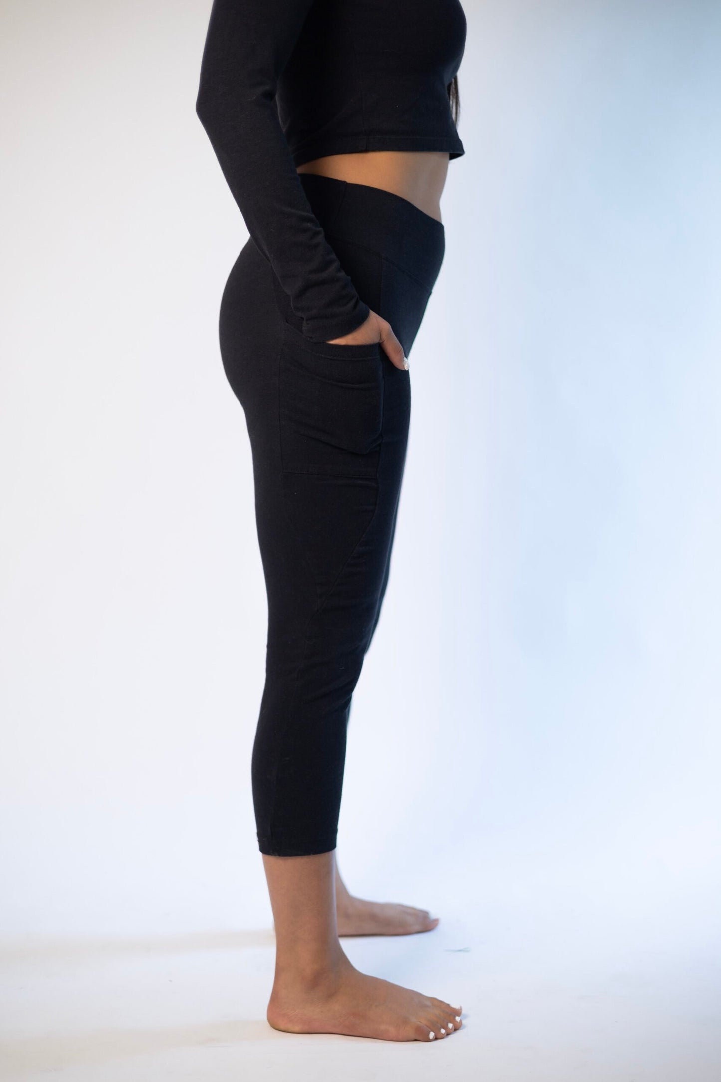 Hemp Pocket Capri Leggings by Asatre